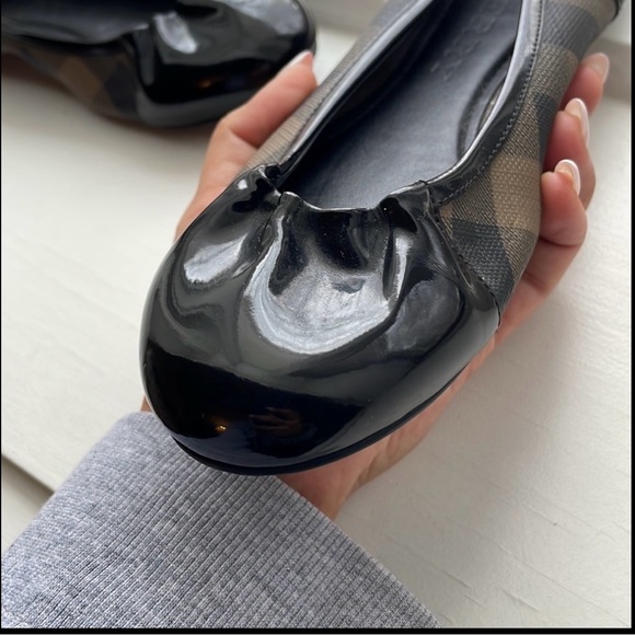 Authentic Burberry Ballerina Flats - Picture 10 of 10